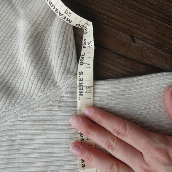 Cream top - Picture 7 of 9